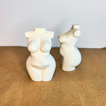 Load image into Gallery viewer, Goddess Curvy Lady Statue
