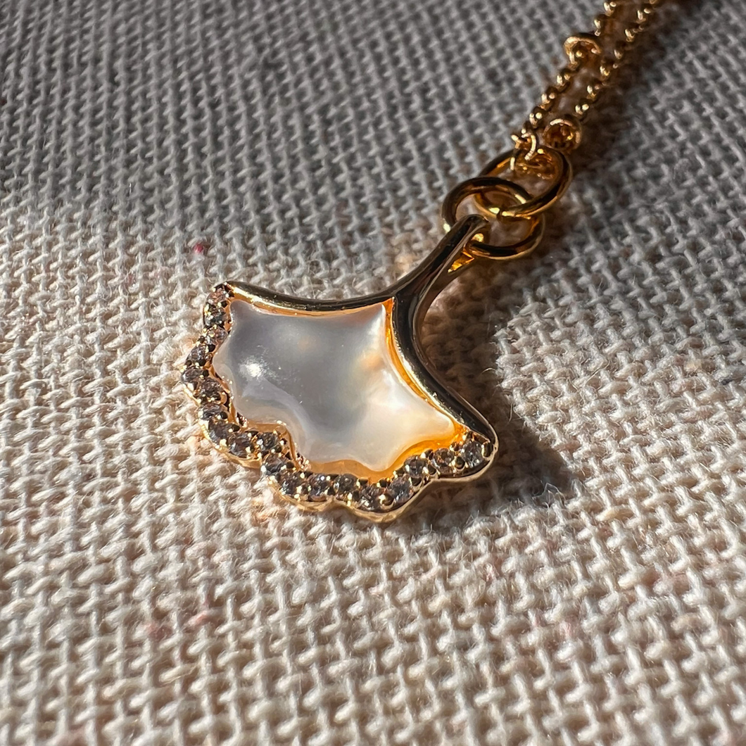 Gingko Shell Necklace