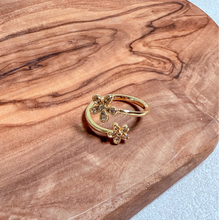 Load image into Gallery viewer, Double Flower Ring – Gold-Plated Adjustable
