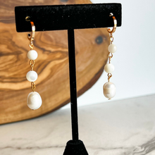 Load image into Gallery viewer, Pearl and Shells Dangling Earrings

